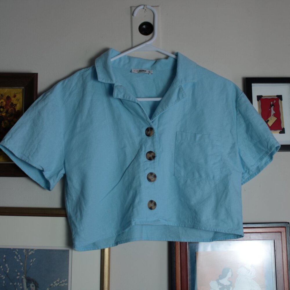 Light Blue Short Sleeve Button-Front Crop Top - Women